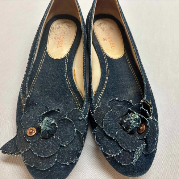 CHANEL Camillia Blue Denim Ballet Ballerinas Flats Shoes Size 39 - Picture 1 of 4